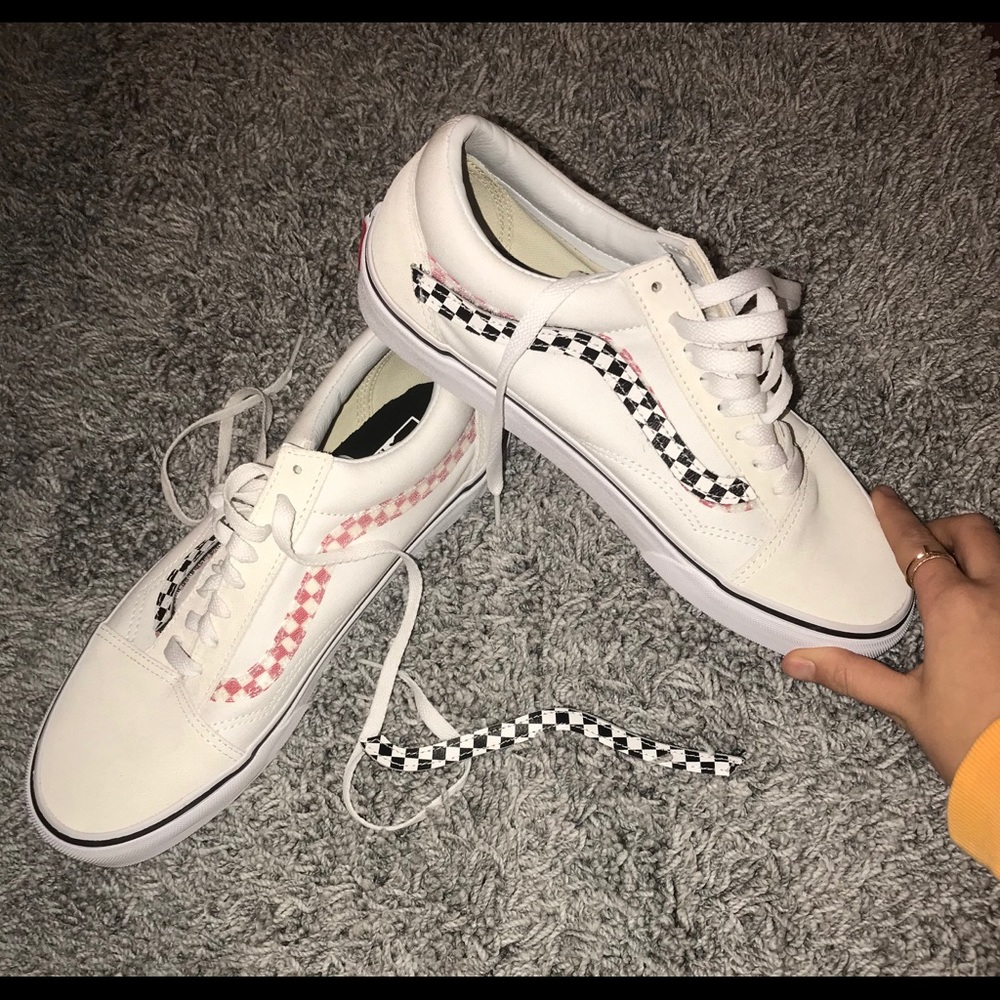 Off white Vans.